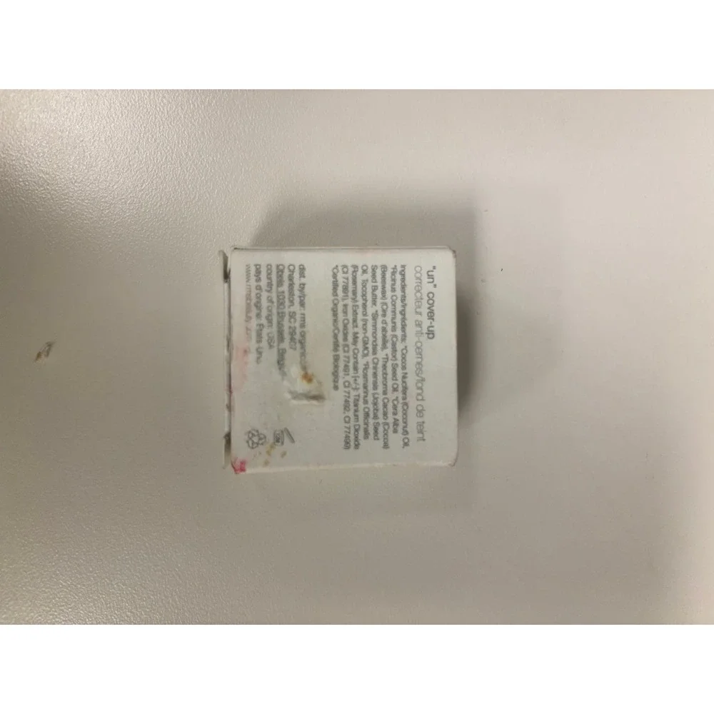 RMS beauty un cover up concealer in 000